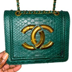CHANEL   HANDBAG